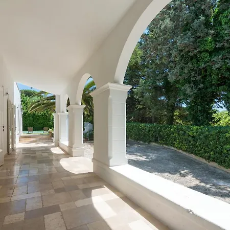 Helloapulia - Trullo Bianco Monopoli